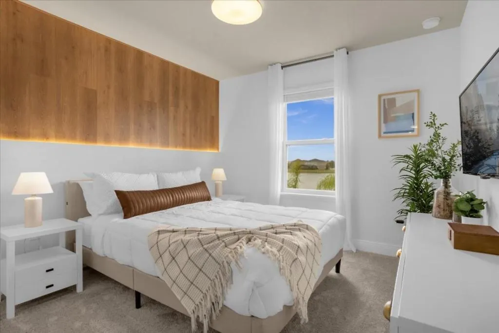 Feriehus 5 Bedroom- 4,5 Bathroom Solterra 7565 Os Davenport
